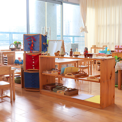 Montessori Primary Program (2.5-7 years)